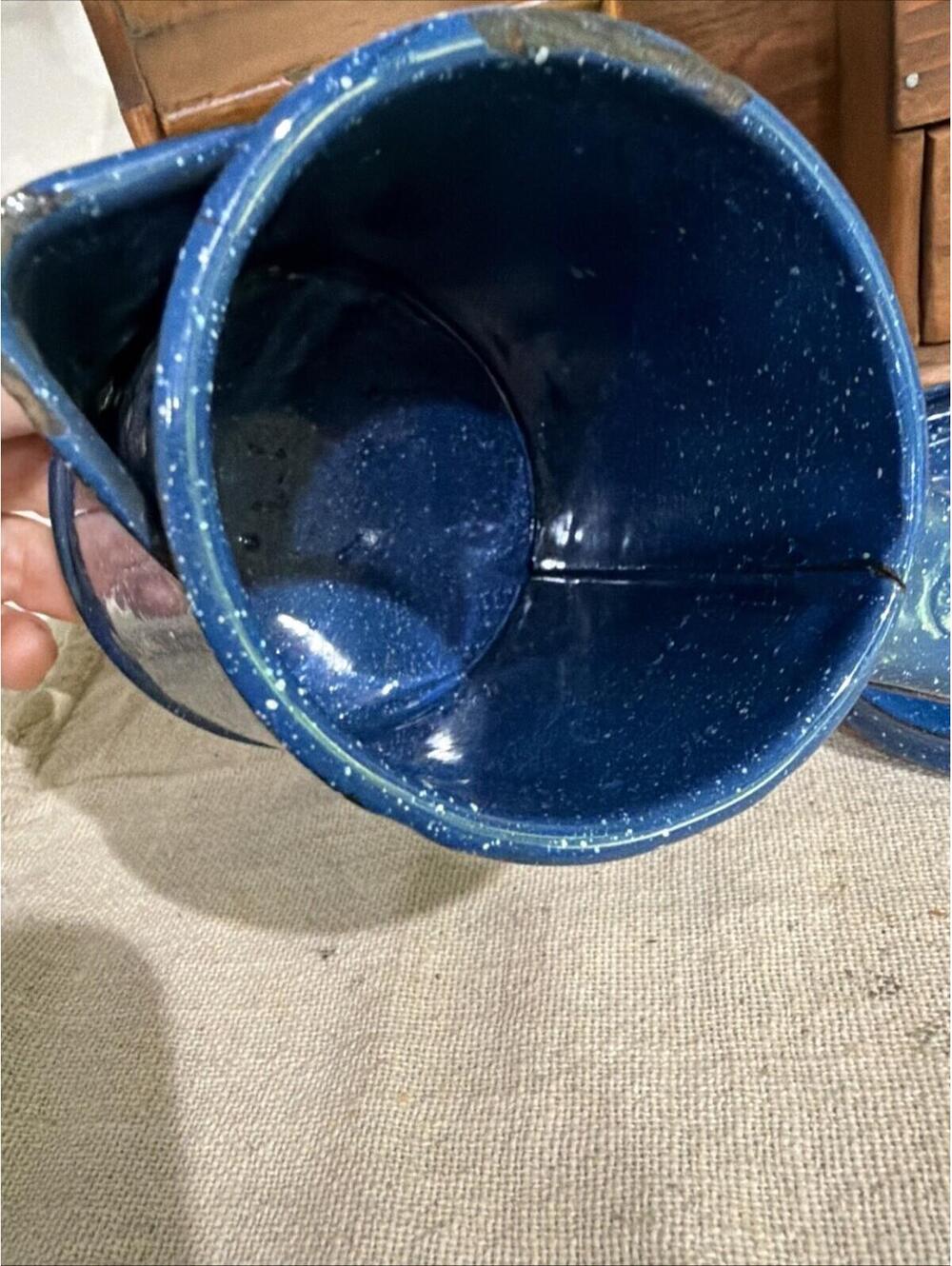 VTG Blue White Speckled Enamelware Coffee Pot Lid Country Farm Camp Hike 2 Cup - Picture 5 of 9